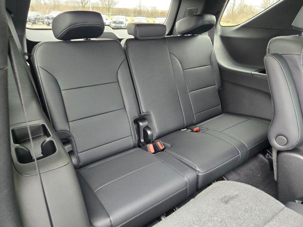 new 2026 Chevrolet Traverse car, priced at $42,497