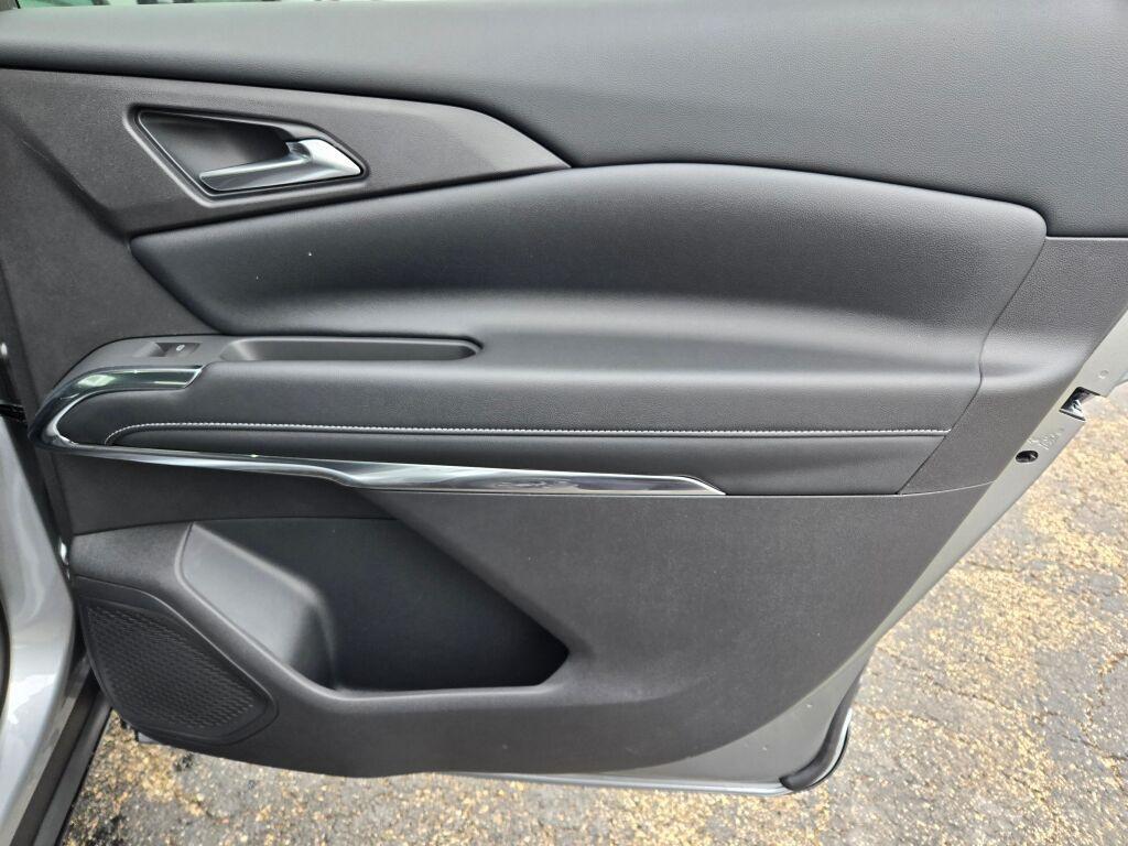 new 2026 Chevrolet Traverse car, priced at $42,497