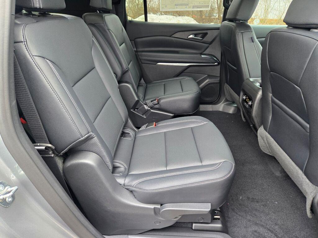 new 2026 Chevrolet Traverse car, priced at $42,497