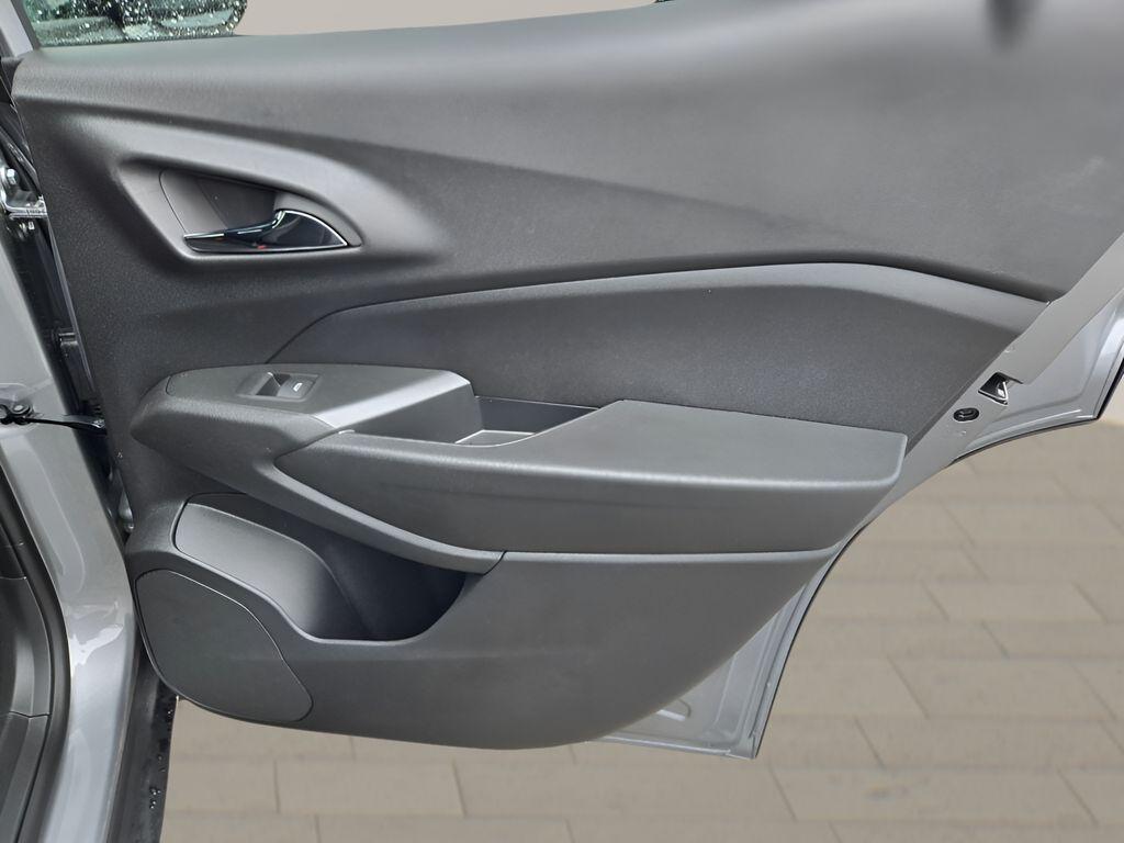 new 2026 Chevrolet Trax car, priced at $27,885