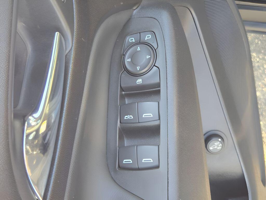 used 2021 Chevrolet Equinox car, priced at $16,950