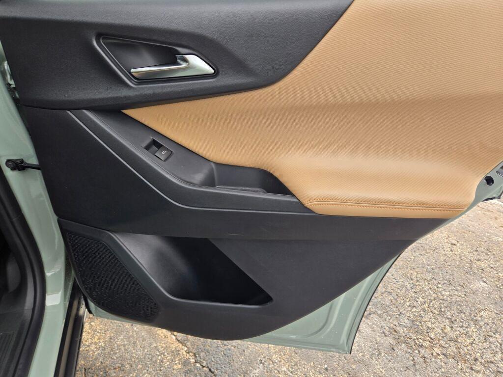 new 2026 Chevrolet Equinox car, priced at $39,985