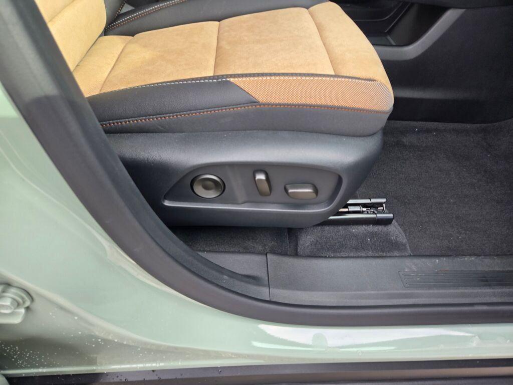 new 2026 Chevrolet Equinox car, priced at $40,985