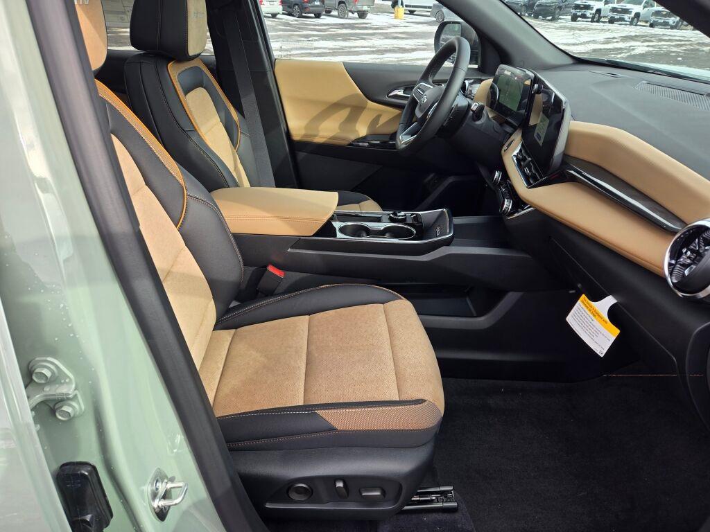 new 2026 Chevrolet Equinox car, priced at $39,985