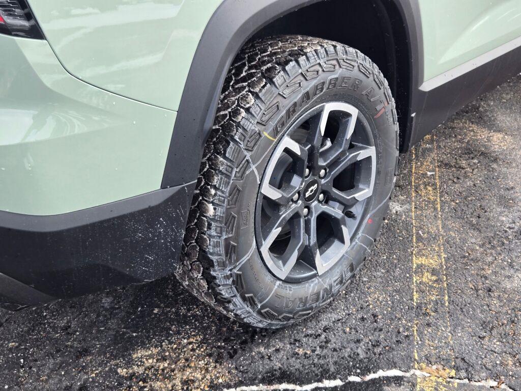 new 2026 Chevrolet Equinox car, priced at $39,985