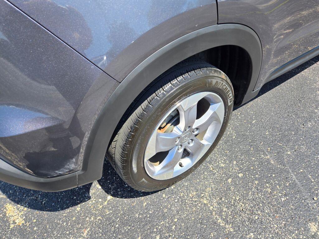 used 2022 Honda HR-V car, priced at $18,900