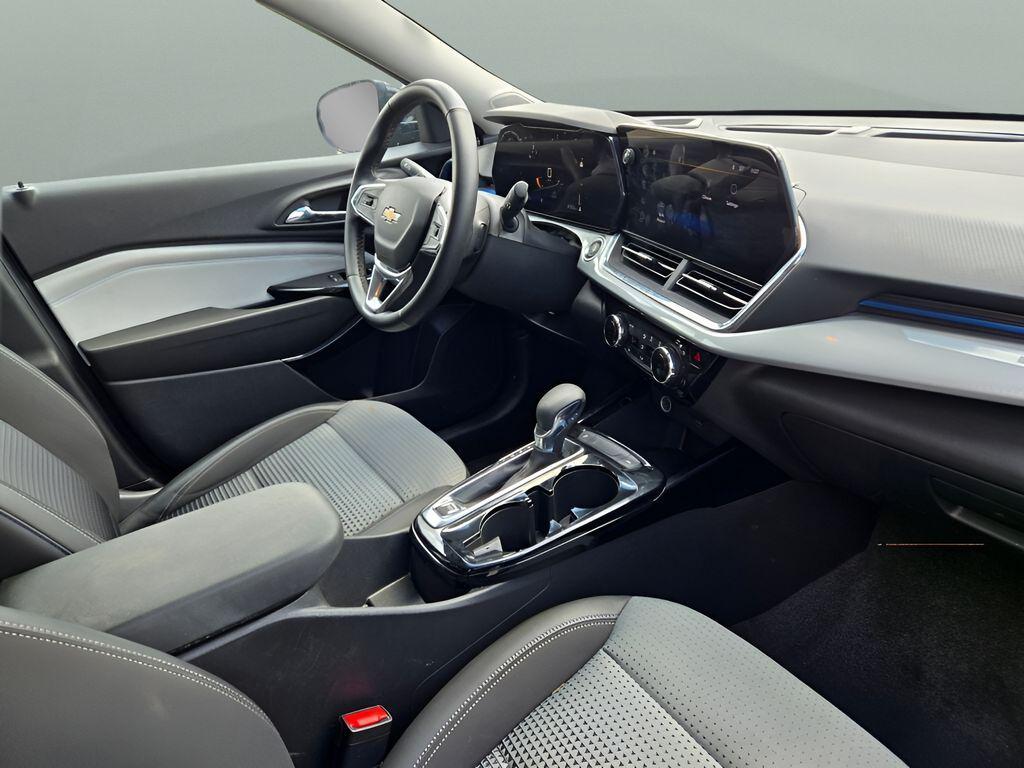 used 2025 Chevrolet Trax car, priced at $20,512