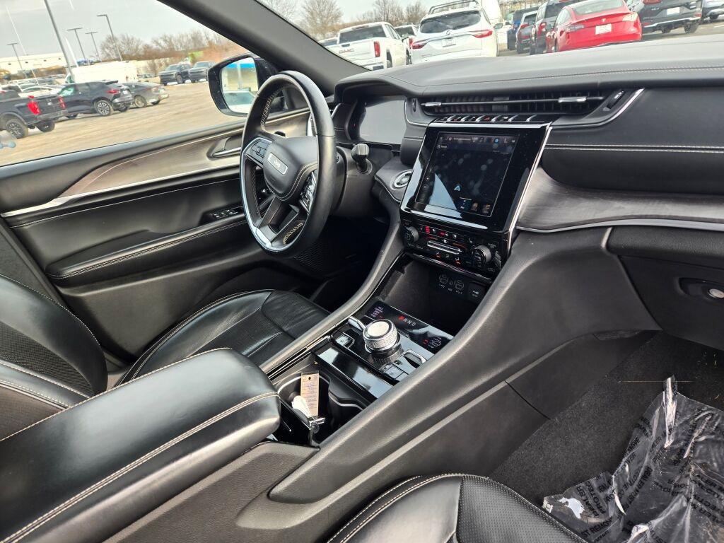 used 2022 Jeep Grand Cherokee car, priced at $32,900