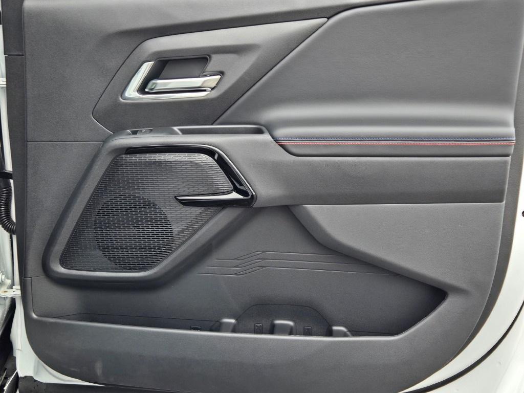 new 2025 Chevrolet Silverado EV car, priced at $90,164