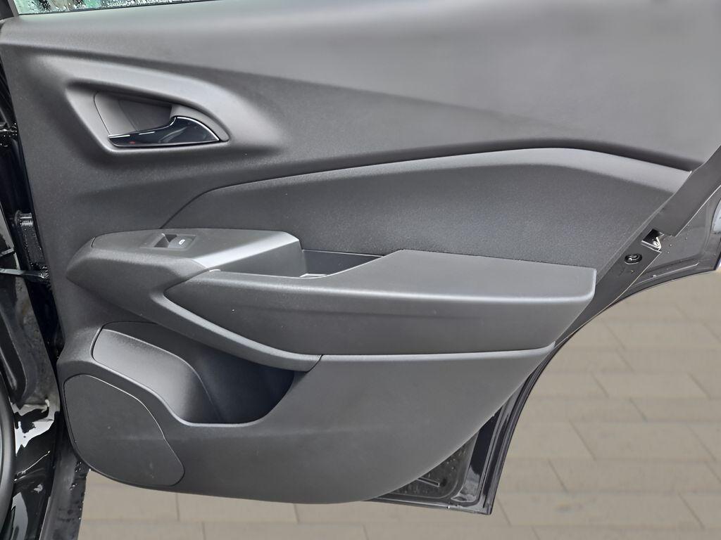 new 2026 Chevrolet Trax car, priced at $27,885