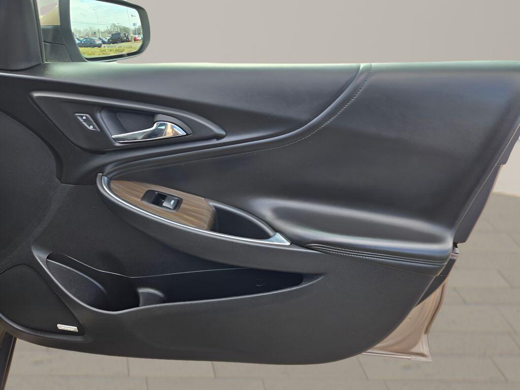 used 2018 Chevrolet Malibu car, priced at $17,950