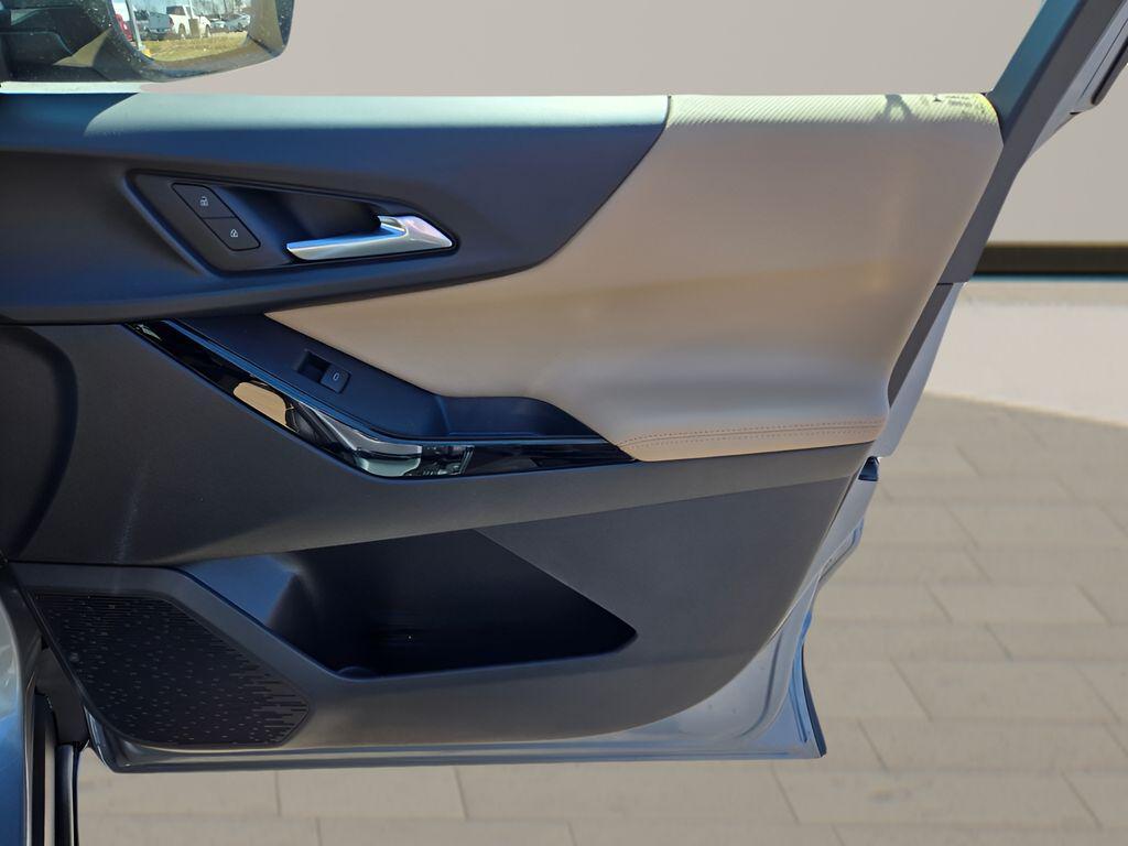 new 2026 Chevrolet Equinox car, priced at $39,490