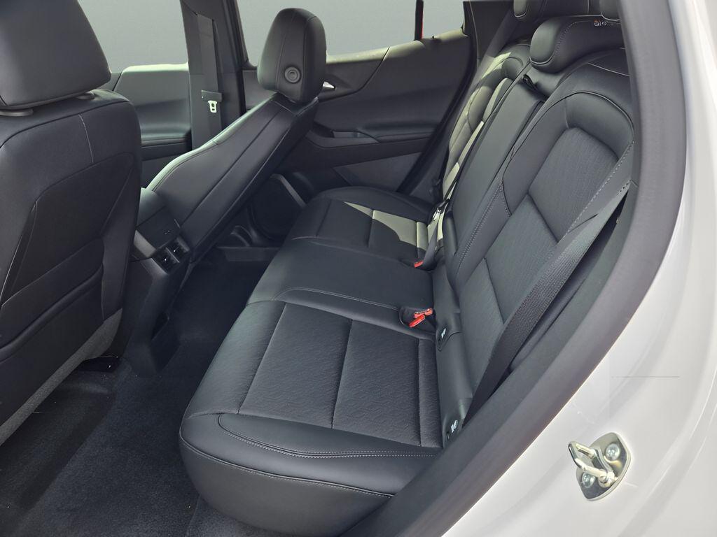 new 2026 Chevrolet Equinox car, priced at $37,360