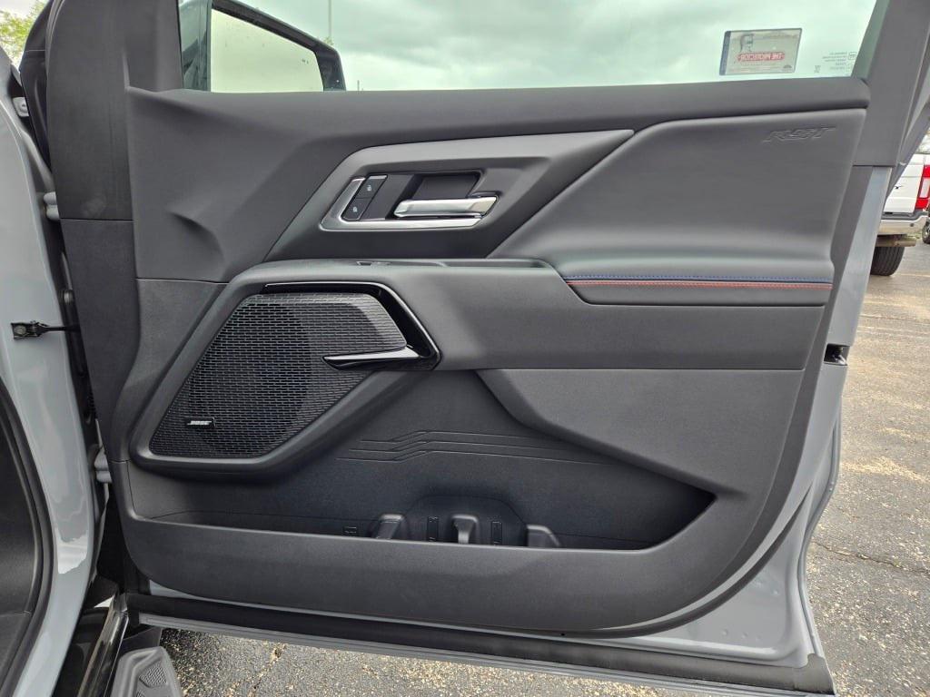 new 2025 Chevrolet Silverado EV car, priced at $88,898