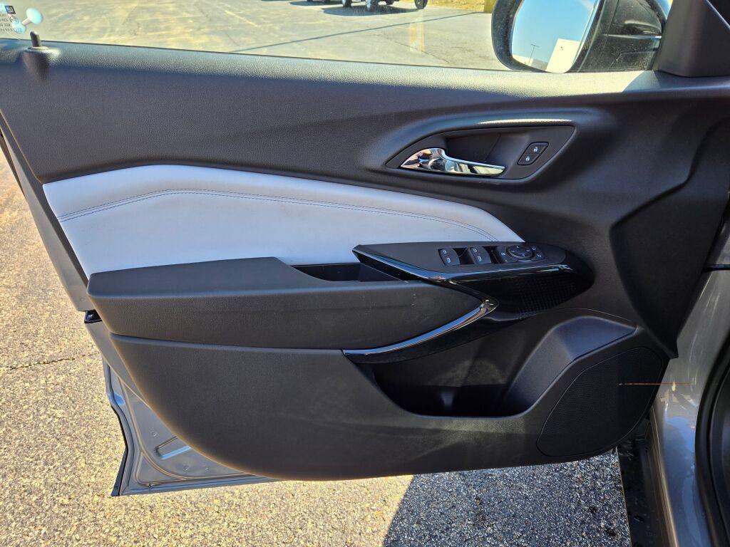 new 2026 Chevrolet Trax car, priced at $25,285