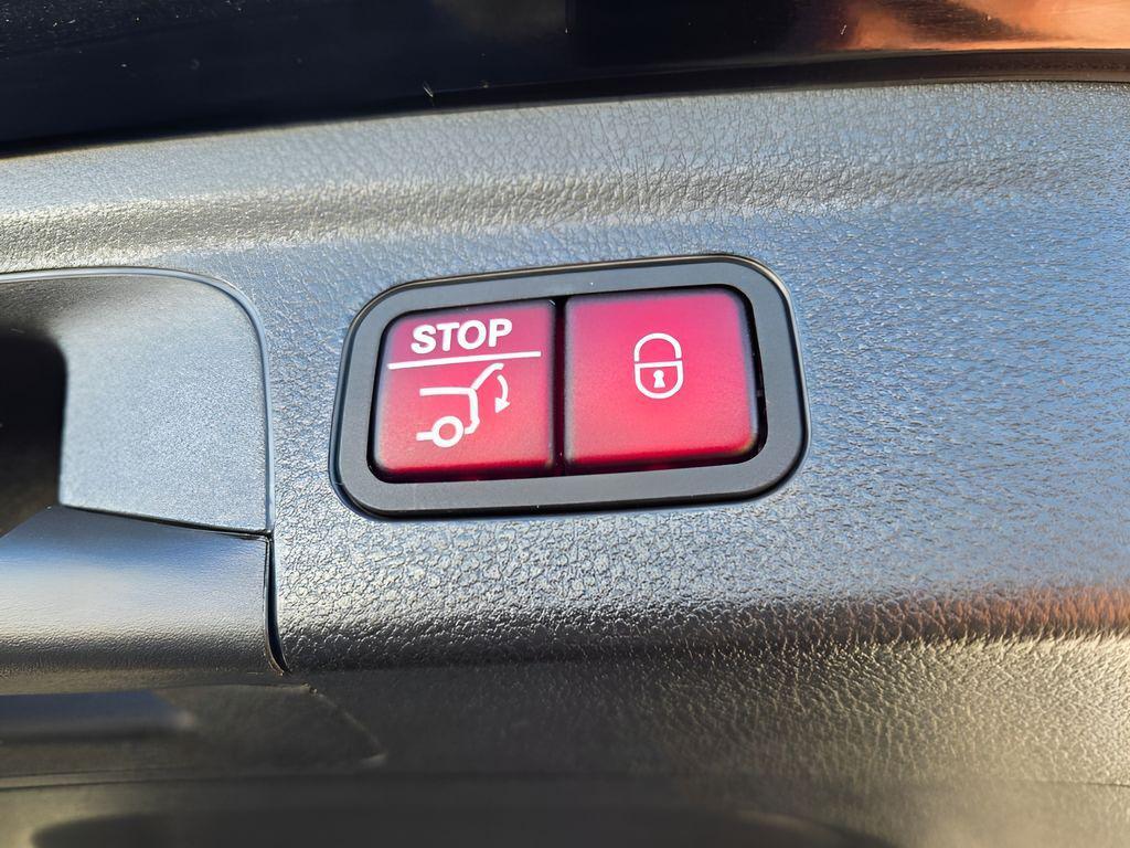 used 2024 Mercedes-Benz GLE 350 car, priced at $51,598