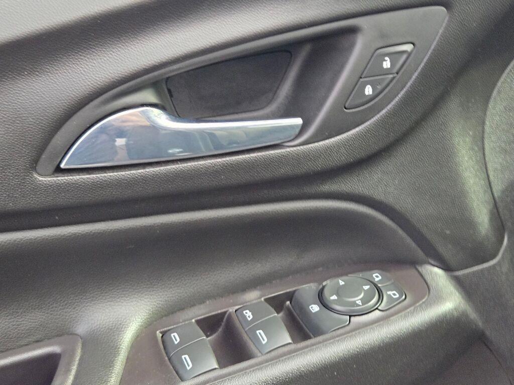 used 2021 Chevrolet Equinox car, priced at $16,977