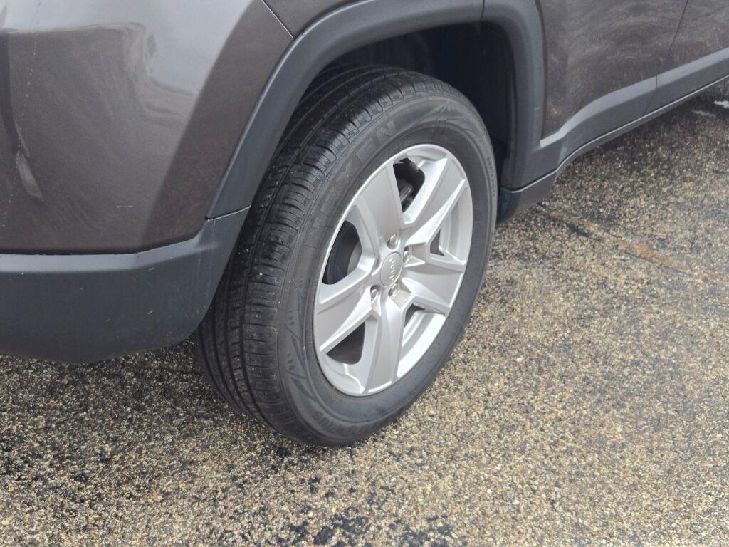 used 2022 Jeep Compass car, priced at $18,975