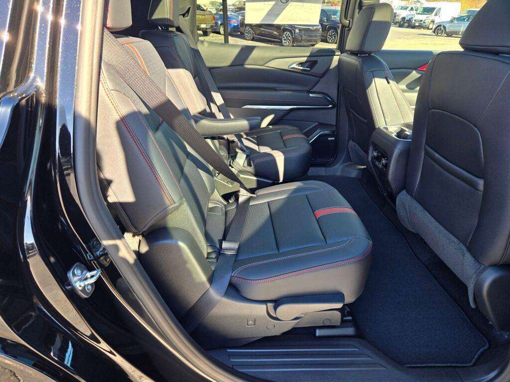 new 2026 Chevrolet Traverse car, priced at $54,091