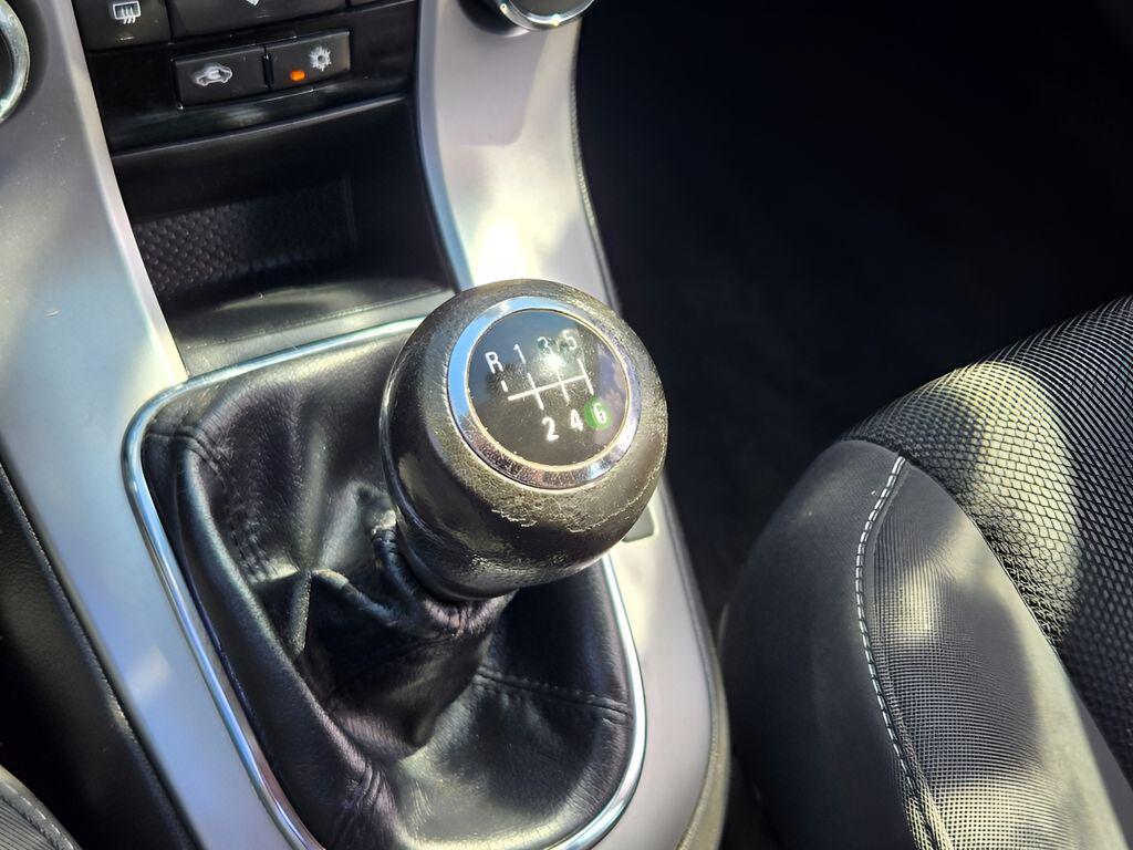 used 2015 Chevrolet Cruze car, priced at $6,350