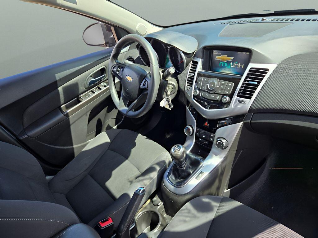 used 2015 Chevrolet Cruze car, priced at $6,350