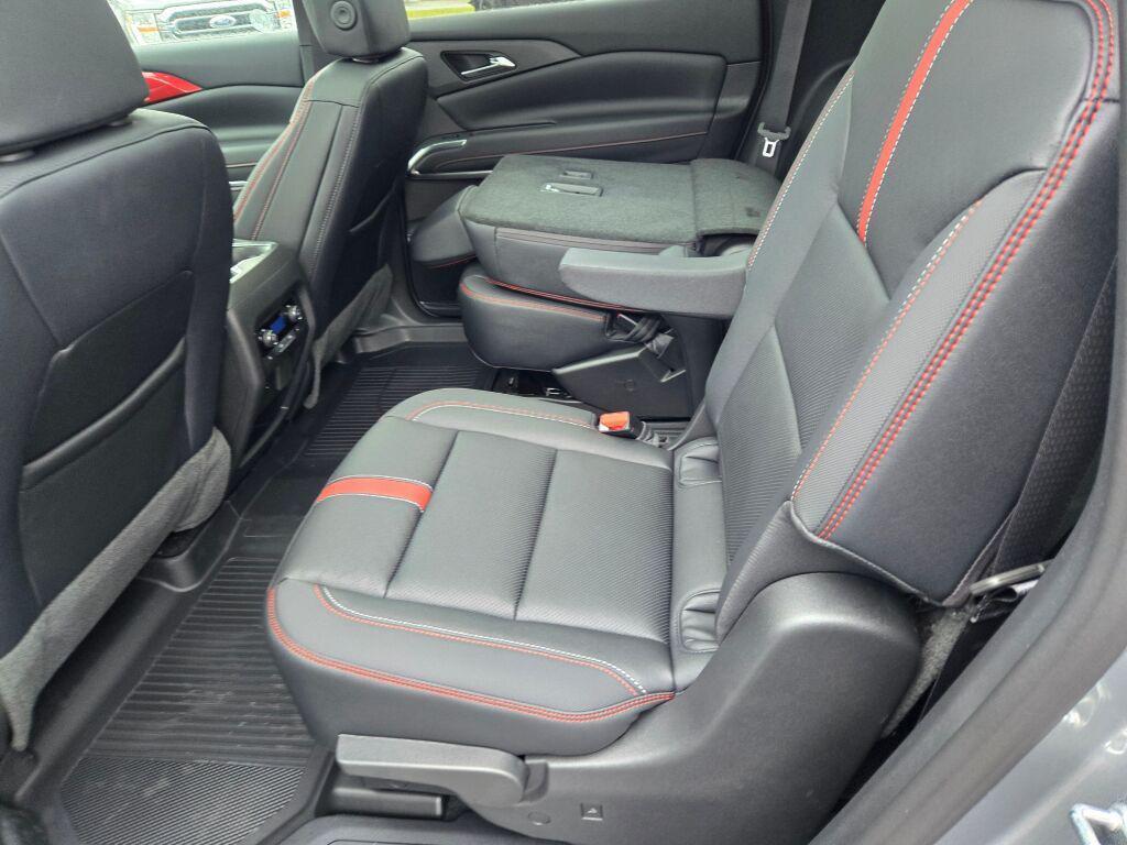 new 2026 Chevrolet Traverse car, priced at $54,091