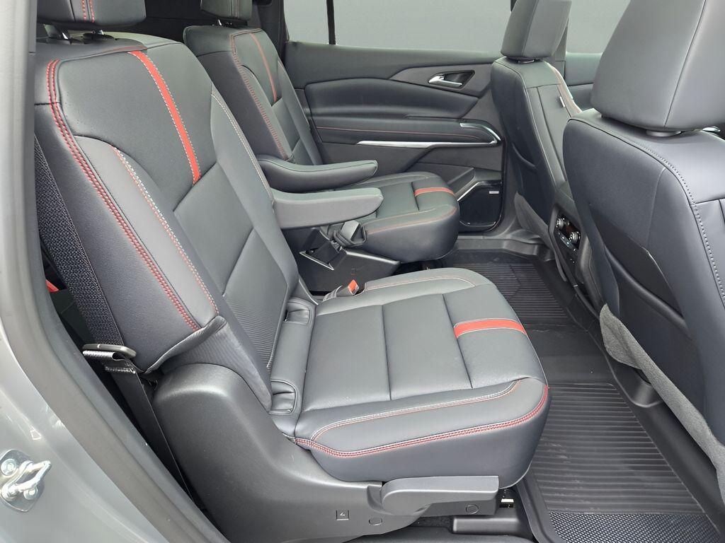 new 2026 Chevrolet Traverse car, priced at $54,091