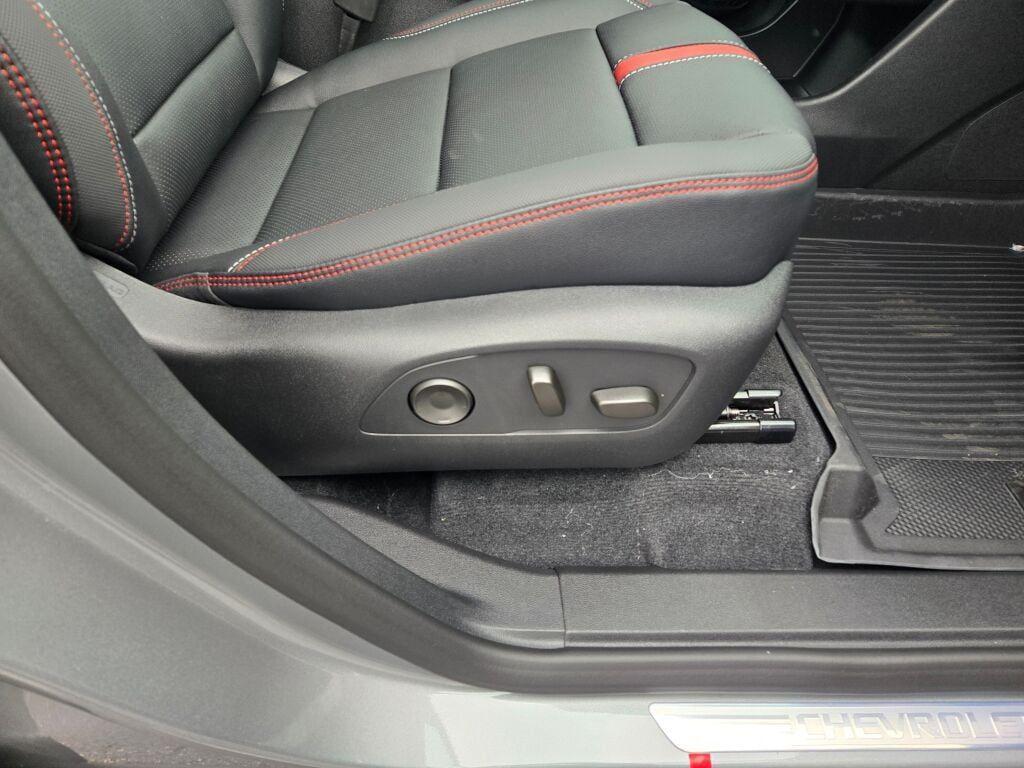 new 2026 Chevrolet Traverse car, priced at $54,091