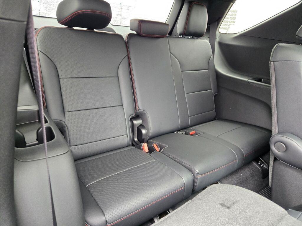 new 2026 Chevrolet Traverse car, priced at $54,497