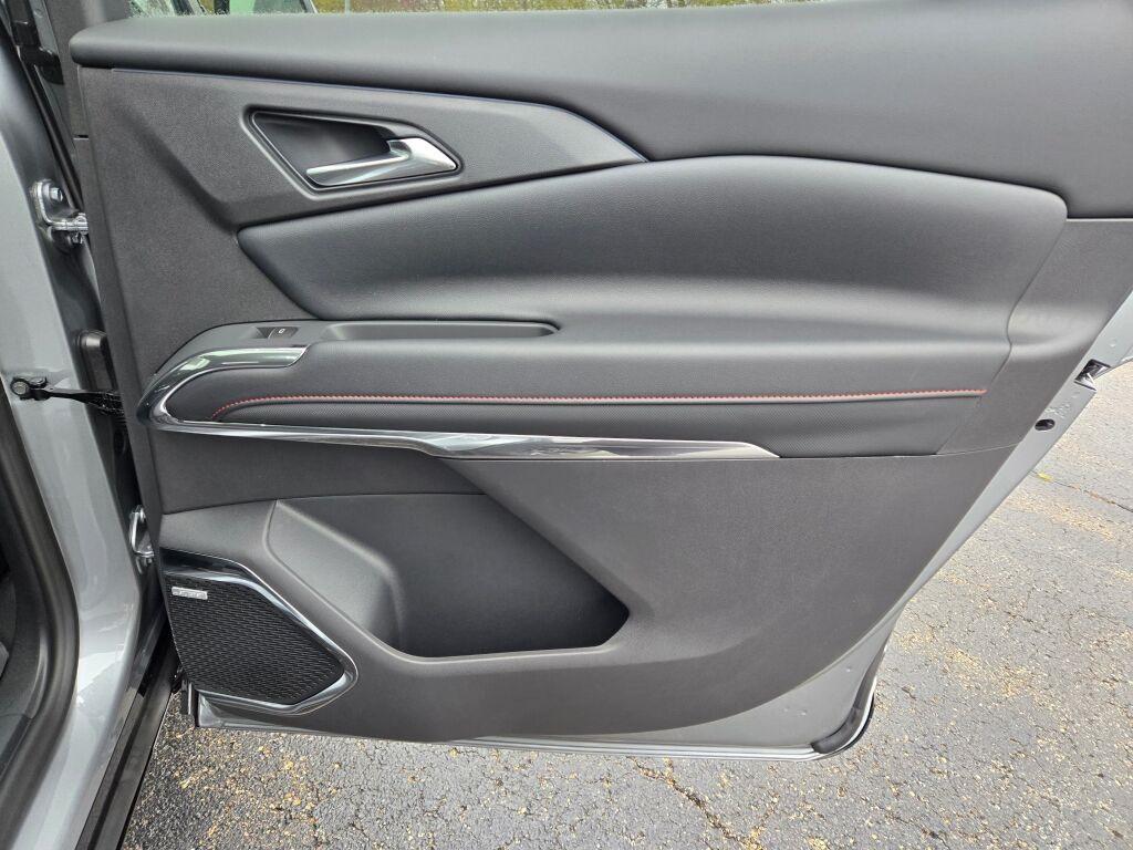 new 2026 Chevrolet Traverse car, priced at $54,497