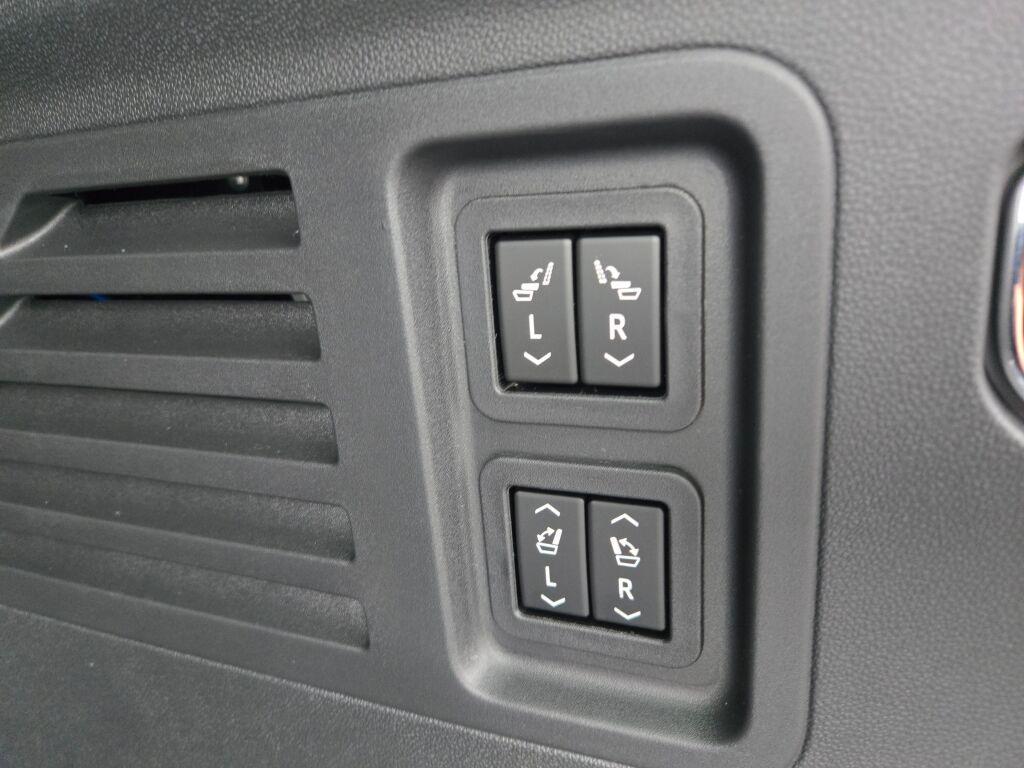 new 2026 Chevrolet Traverse car, priced at $54,497