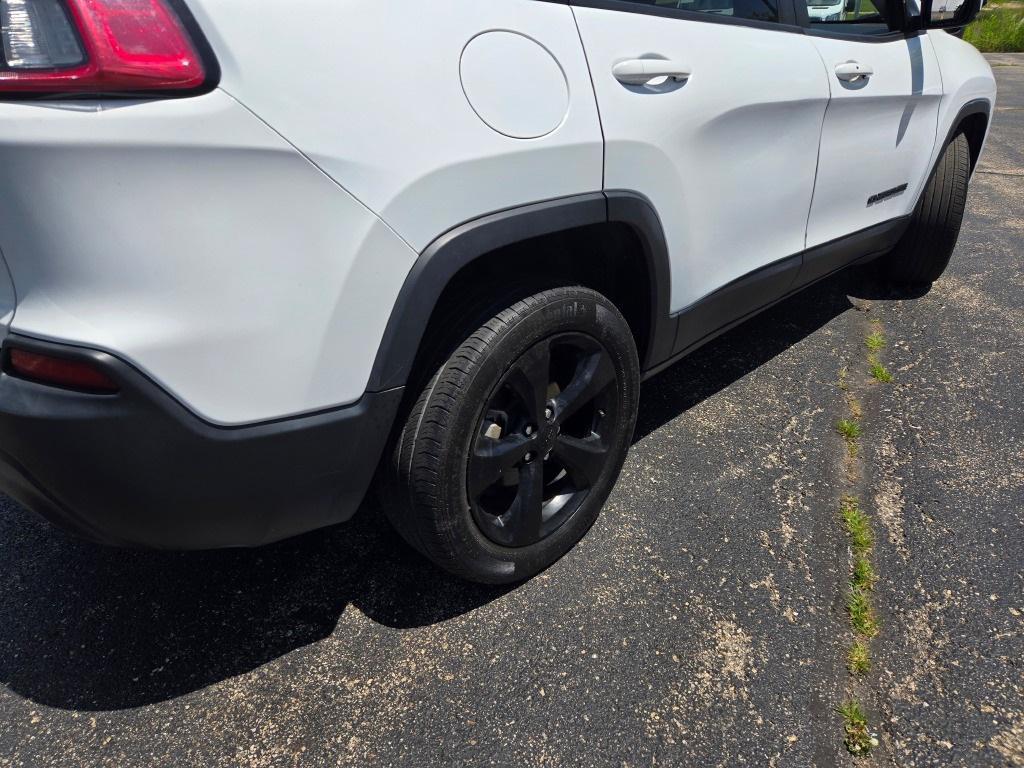 used 2021 Jeep Cherokee car, priced at $16,400