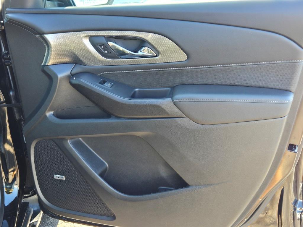 used 2022 Chevrolet Traverse car, priced at $29,950