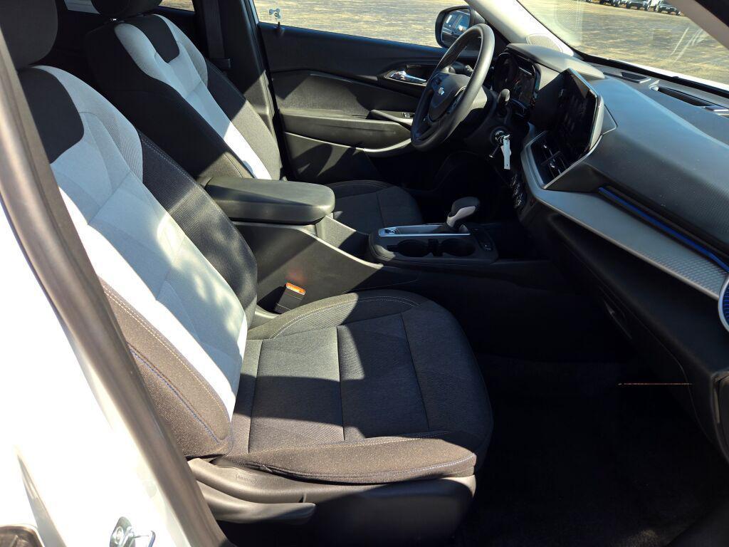 used 2024 Chevrolet Trax car, priced at $19,450