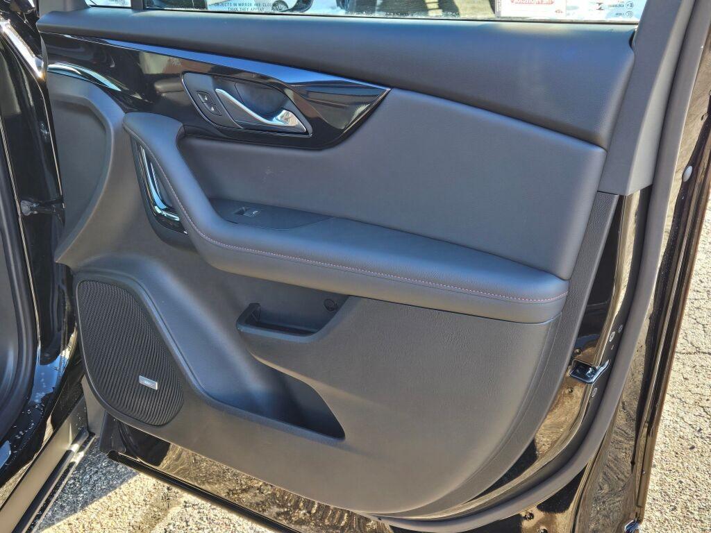new 2025 Chevrolet Blazer car, priced at $44,993
