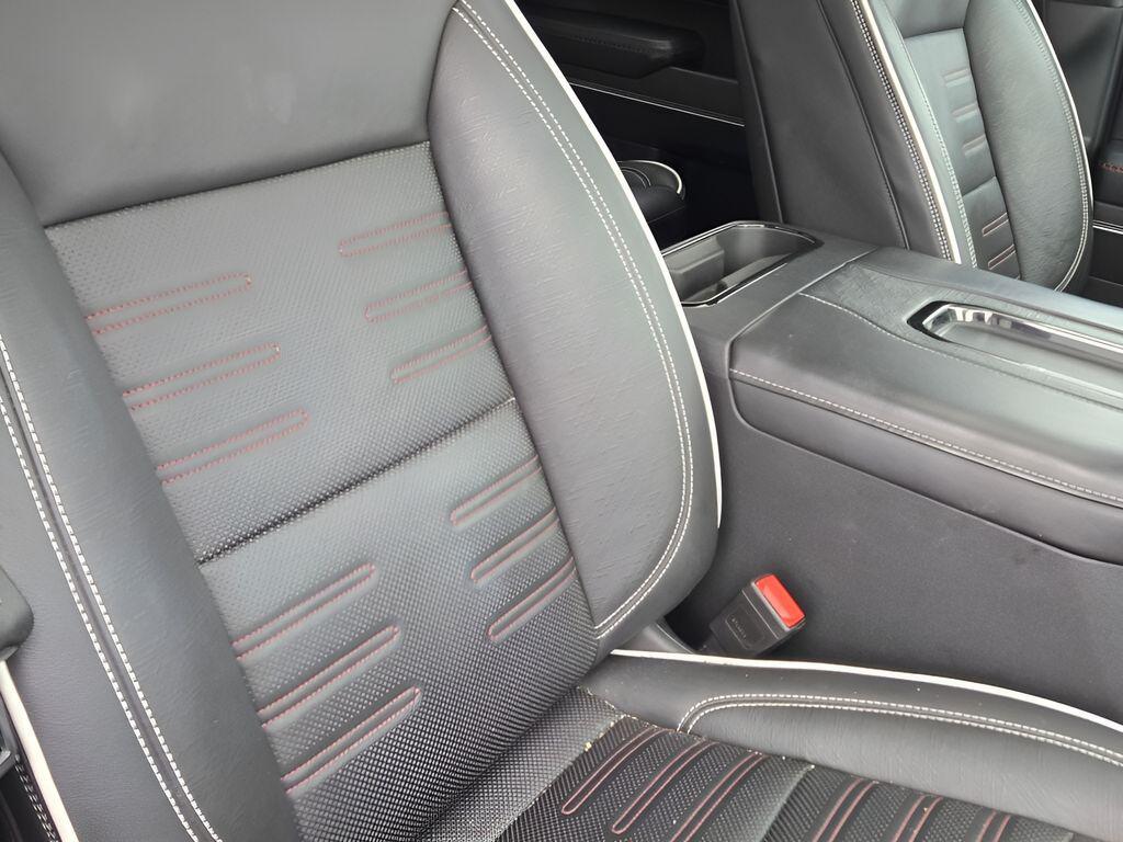 used 2022 GMC Sierra 1500 car, priced at $49,500