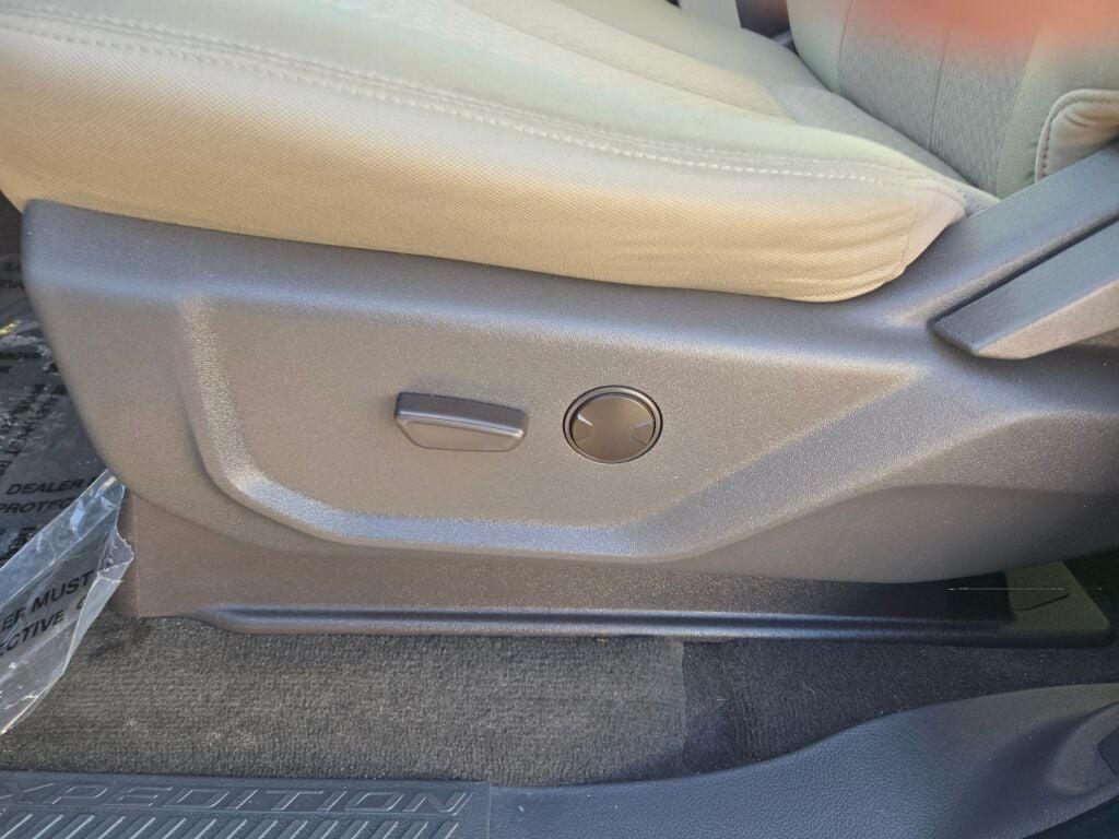 used 2020 Ford Expedition car, priced at $17,950