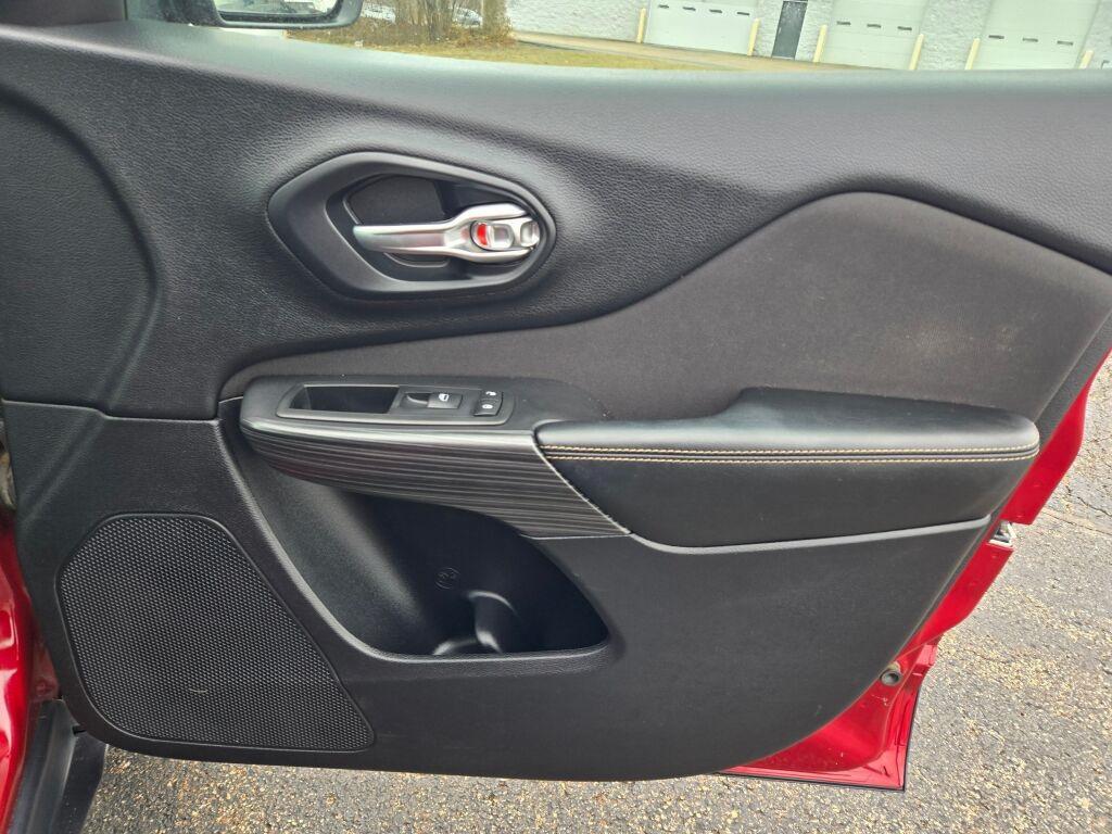 used 2017 Jeep Cherokee car, priced at $10,550