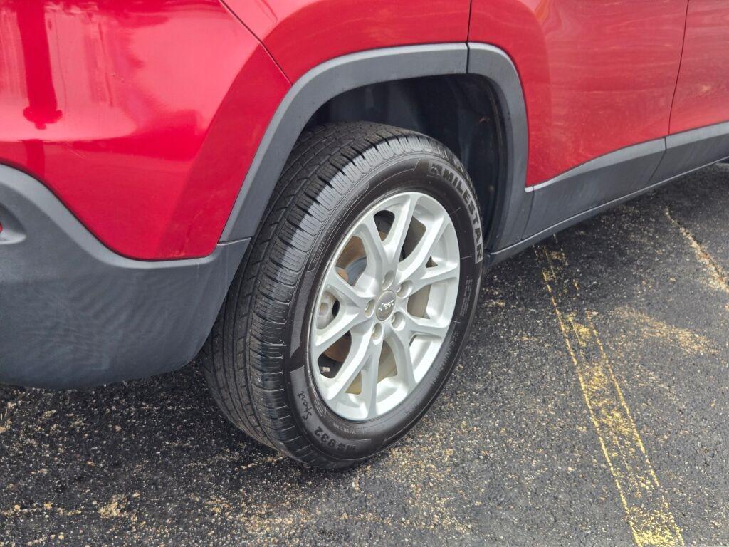 used 2017 Jeep Cherokee car, priced at $10,550