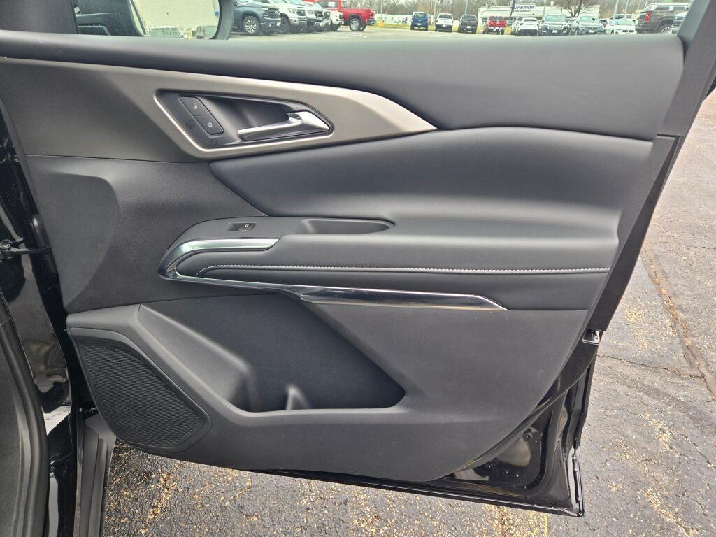 new 2026 Chevrolet Traverse car, priced at $45,920