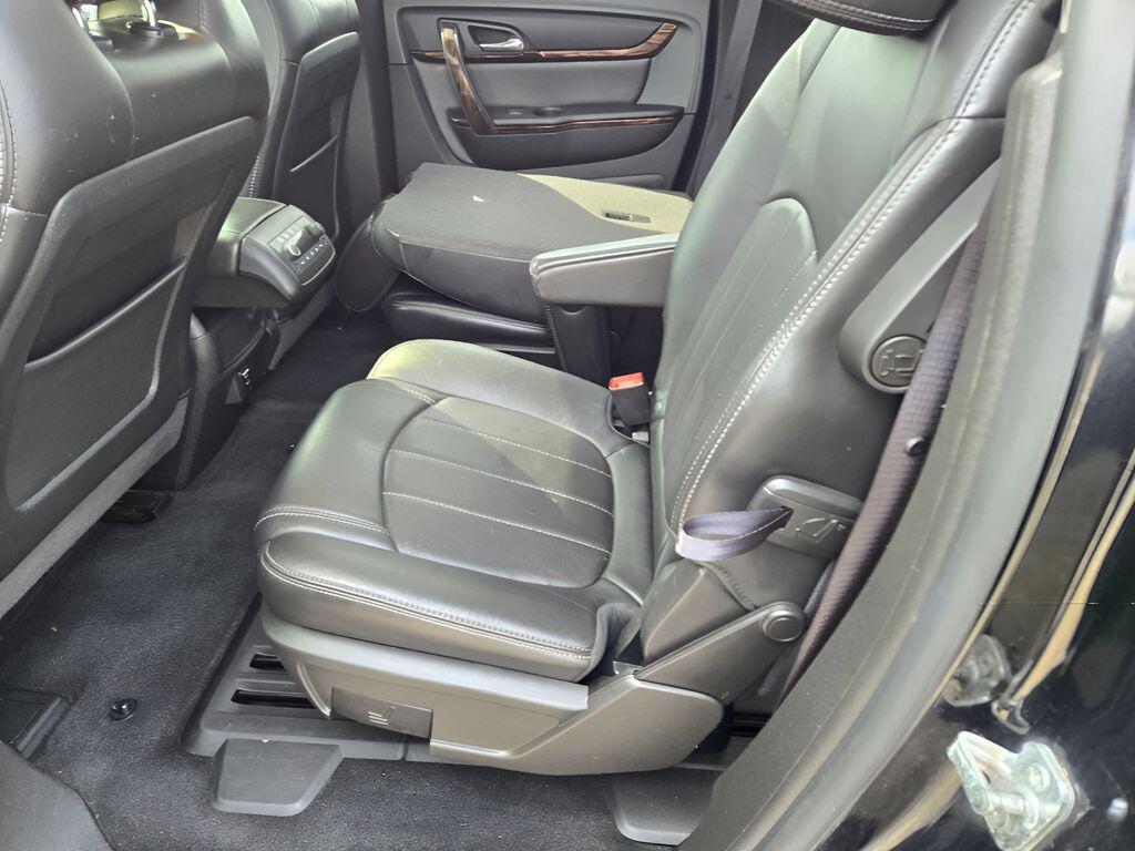 used 2014 GMC Acadia car, priced at $8,950