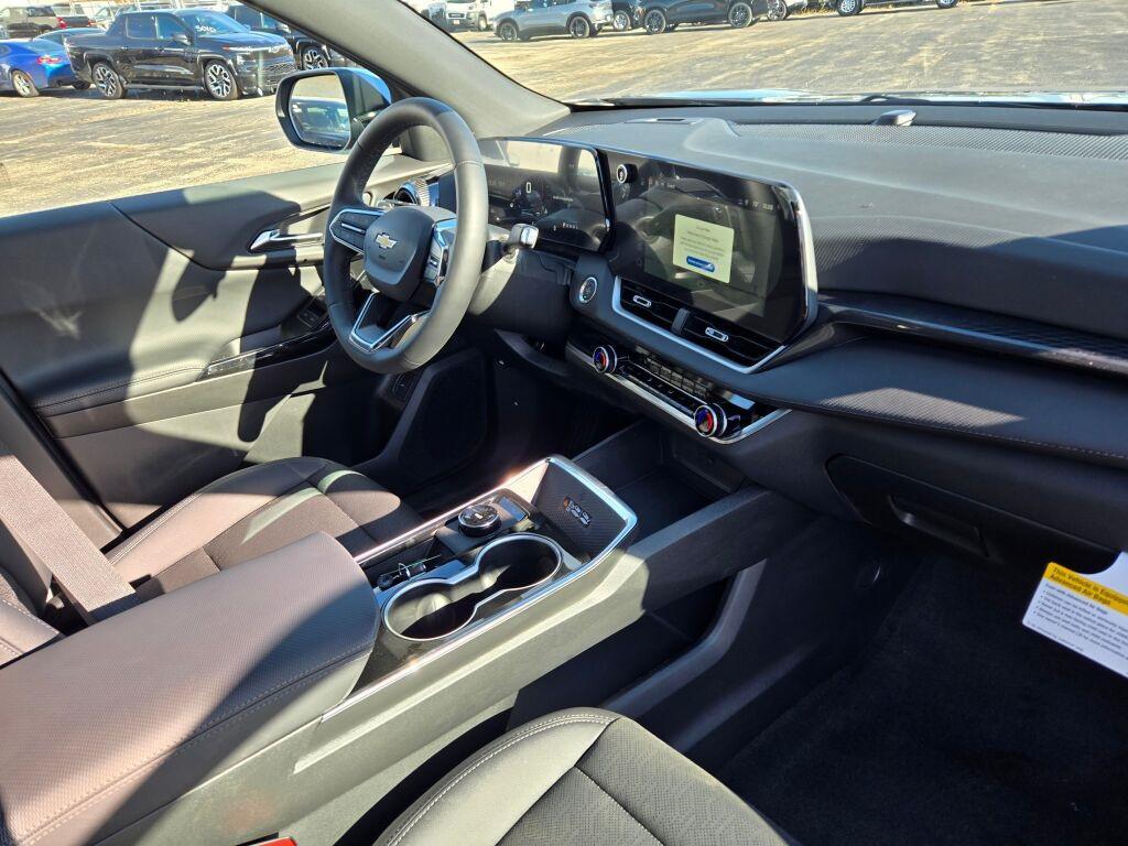 new 2026 Chevrolet Equinox car, priced at $26,997