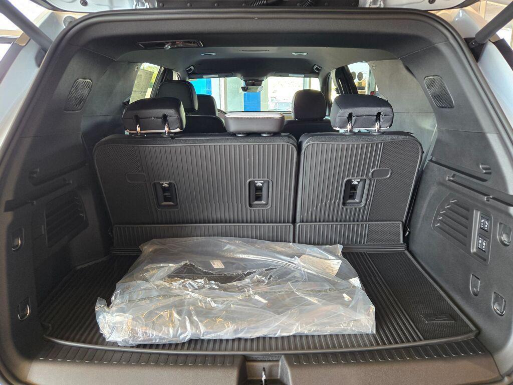 new 2026 Chevrolet Traverse car, priced at $54,997