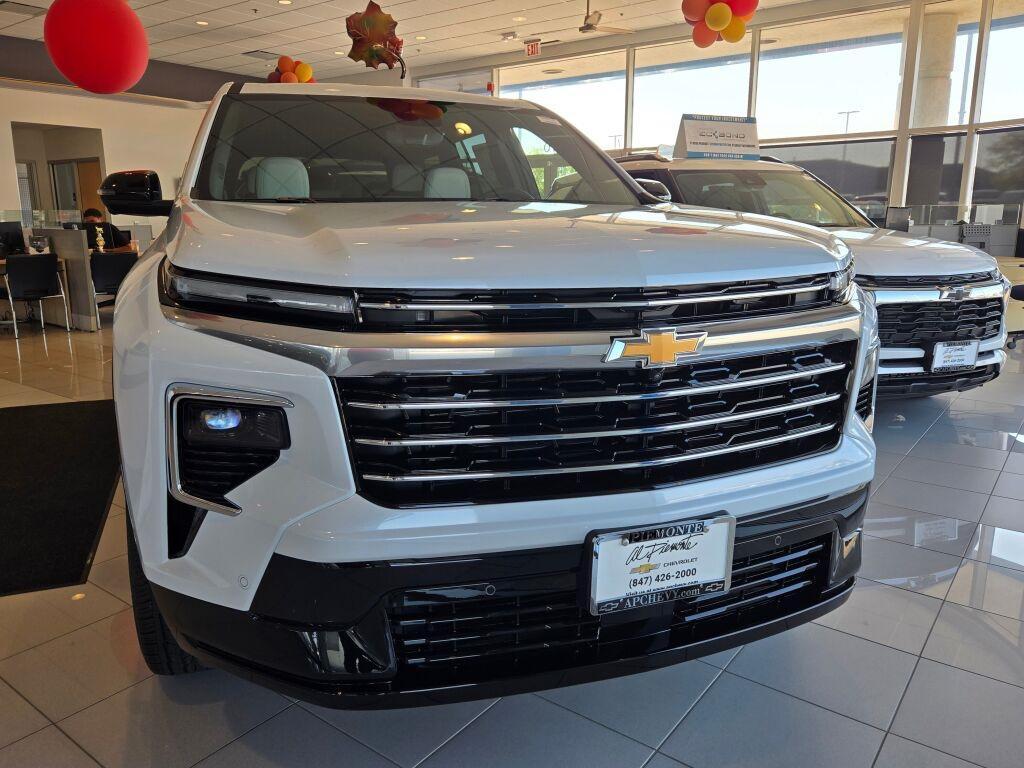 new 2026 Chevrolet Traverse car, priced at $53,816