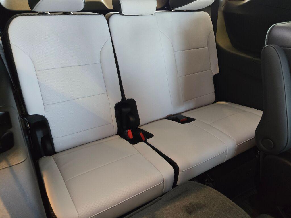 new 2026 Chevrolet Traverse car, priced at $54,997