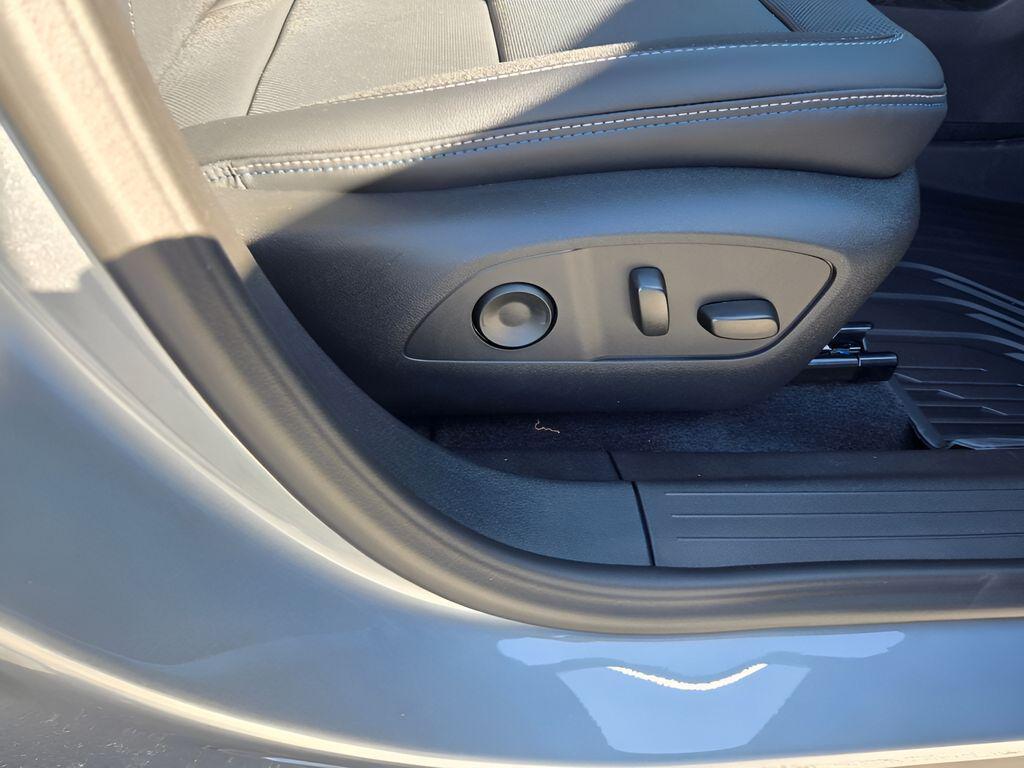 new 2026 Chevrolet Equinox EV car, priced at $34,404