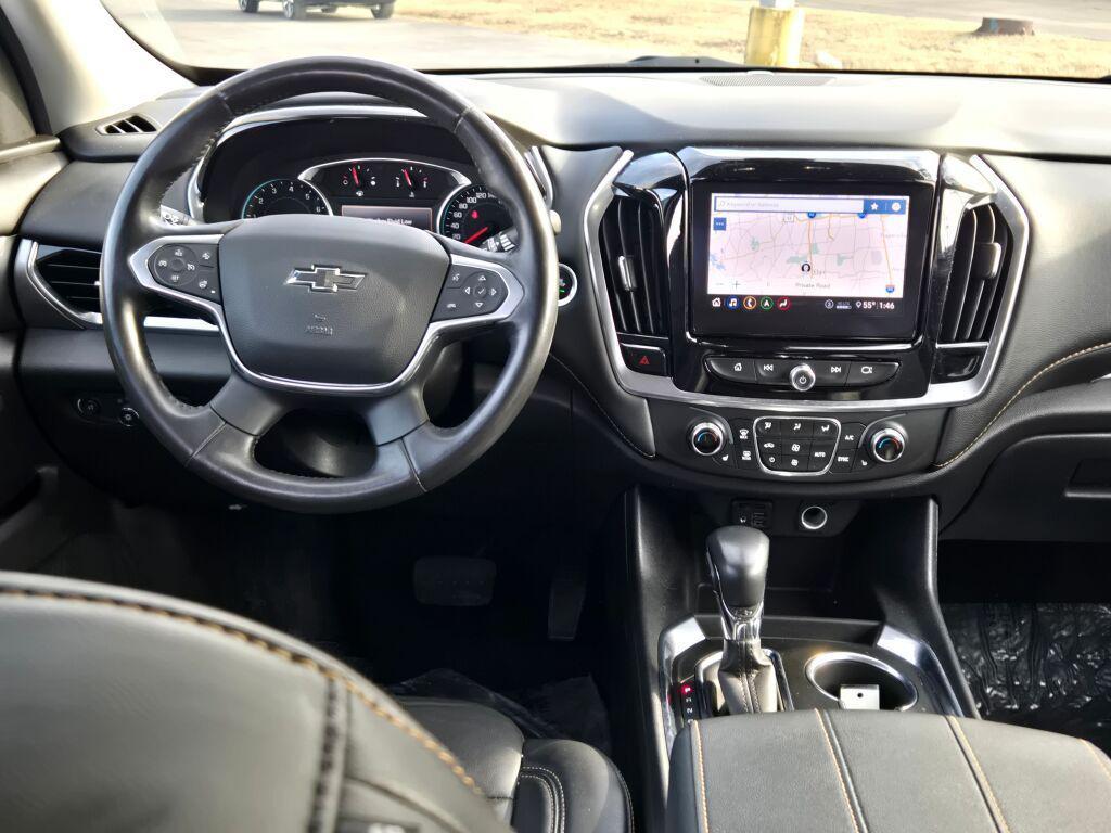 used 2021 Chevrolet Traverse car, priced at $29,900