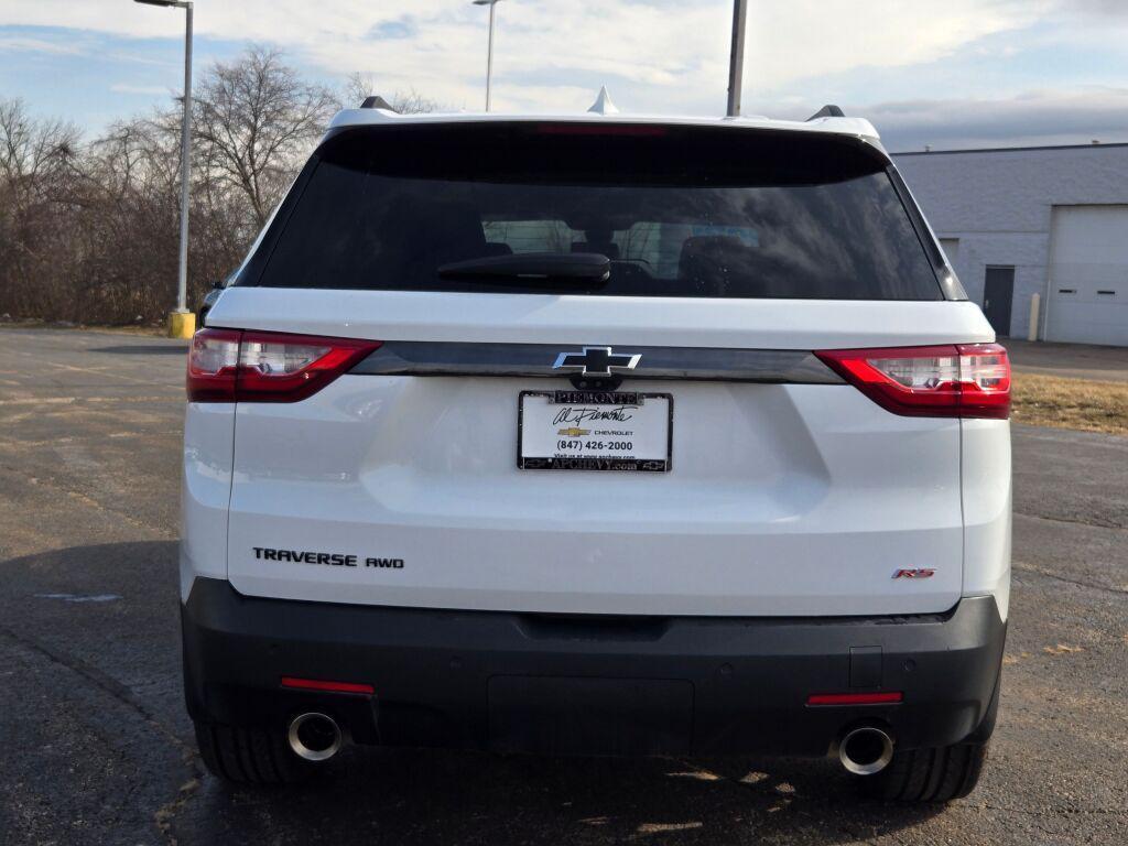 used 2021 Chevrolet Traverse car, priced at $29,900