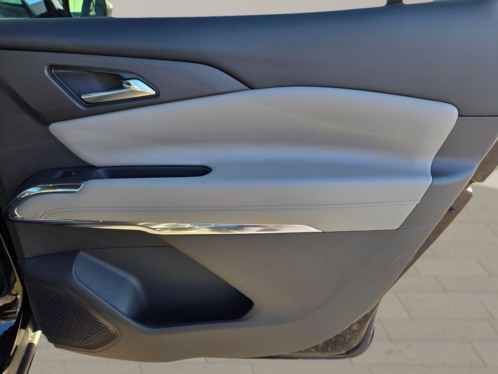 new 2026 Chevrolet Traverse car, priced at $46,545