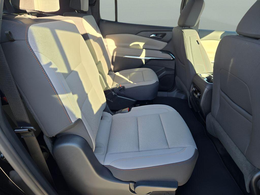 new 2026 Chevrolet Traverse car, priced at $46,545